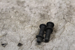 4132 FRONT MC HALF-CLAMP SCREW (2) 1998 HARLEY DAVIDSON XL883