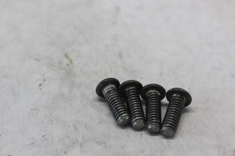 INSPECTION COVER BOLT 4PCS 940 2000 H-D ELECTRAGLIDE FLHT