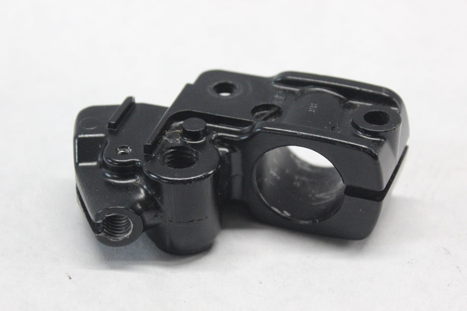 CLUTCH LEVER HOLDER 29L-82911-01-00 2007 YAMAHA YZF600R