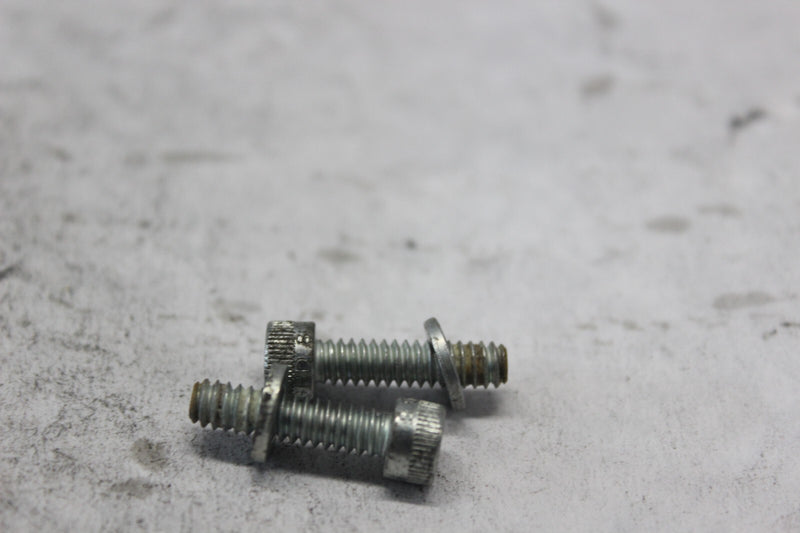 Ignition Mounting Screws 2pcs 2647B 2010 H-D ULTRA CLASSIC FLHTCU