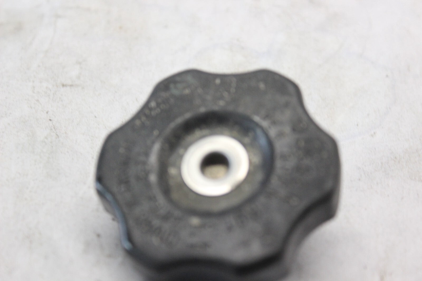 Radiator Pressure Cap 49085-1067 1996 KAWASAKI VN1500L