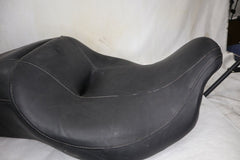 OEM Harley Davidson Seat 2011 Ultra Classic 52164-10