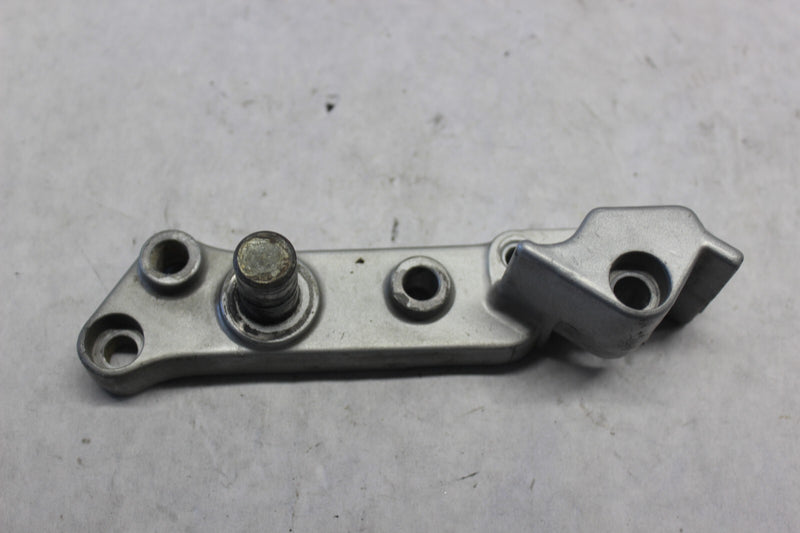 FRONT RIGHT STEP BRACKET 11044-1911 1986 KAWASAKI ZG1000