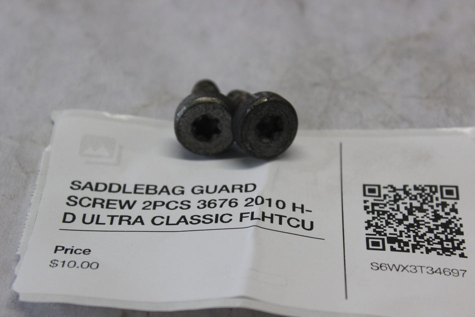 SADDLEBAG GUARD SCREW 2PCS 3676 2010 H-D ULTRA CLASSIC FLHTCU