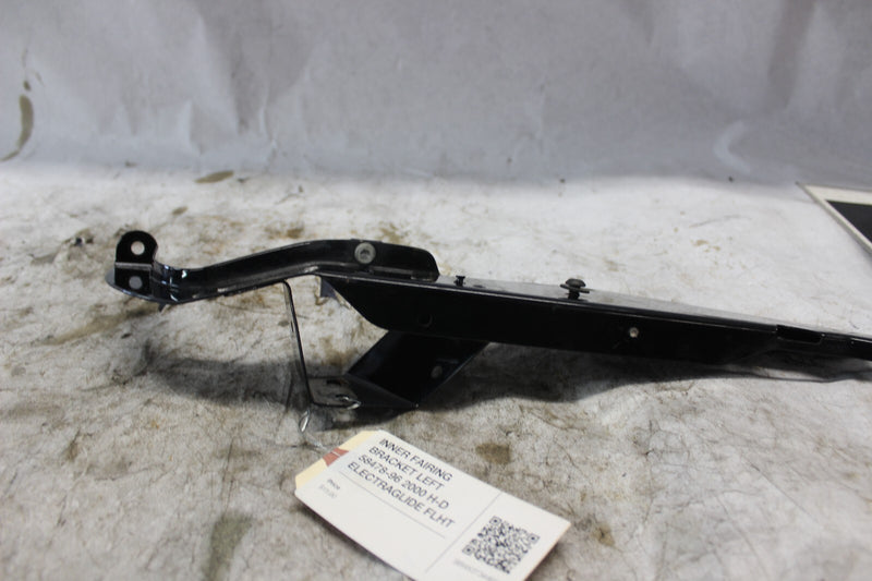 INNER FAIRING BRACKET LEFT 58478-96 2000 H-D ELECTRAGLIDE FLHT