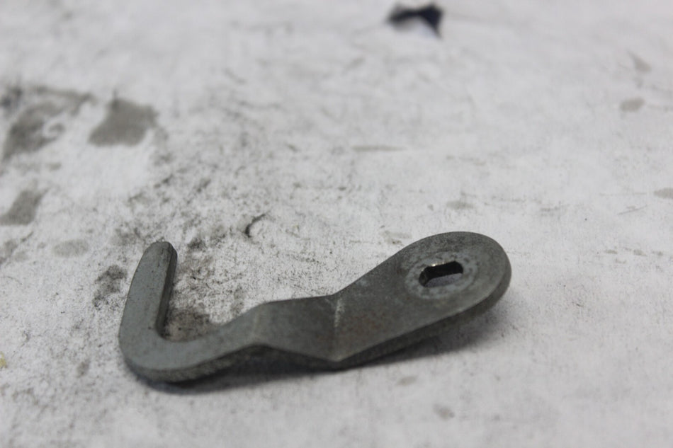 Tour Pak Cam Hook 90686-92 2010 H-D ULTRA CLASSIC FLHTCU
