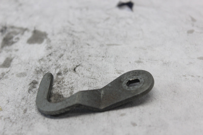 Tour Pak Cam Hook 90686-92 2010 H-D ULTRA CLASSIC FLHTCU
