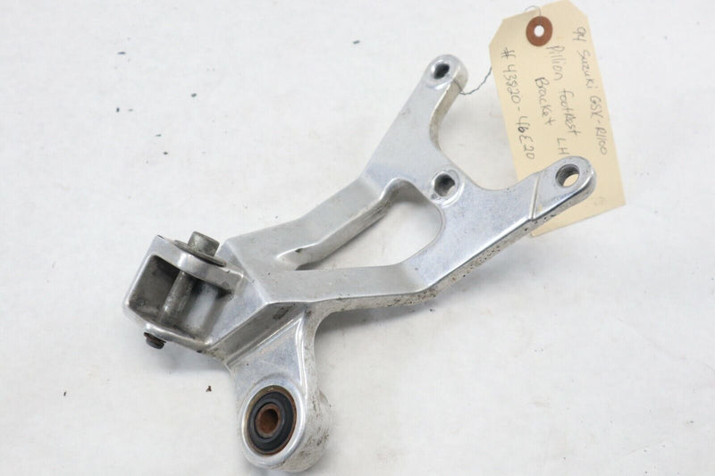 OEM Suzuki LEFT Pillion Footrest Bracket 1994 GSXR1100 GSX-R 1100 43820-46E20