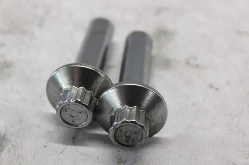 Internal Thread Screws (2) 16480-92 (1-7/8”) 2010 H-D ULTRA CLASSIC FLHTCU