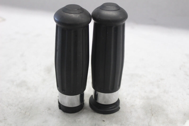 AFTERMARKET HARLEY DAVIDSON GRIPS (SEE PHOTOS) 2005 HD SOFTAIL DELUXE FLSTNI