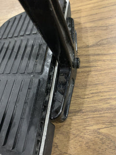 OEM Harley Davidson Passenger Floorboard 2001 Electraglide 52719-93 Bracket