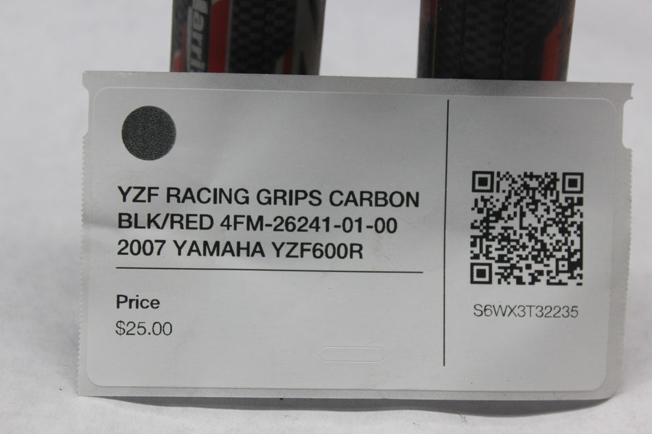 YZF RACING GRIPS CARBON BLK/RED 4FM-26241-01-00 2007 YAMAHA YZF600R