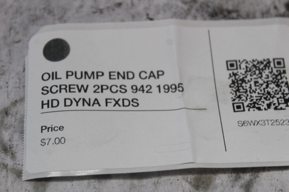 OIL PUMP END CAP SCREW 2PCS 942 1995 HD DYNA FXDS