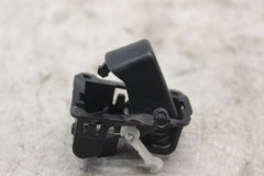 TOP DUCT BUTTON ASSY 29200035 2018 H-D STREETGLIDE