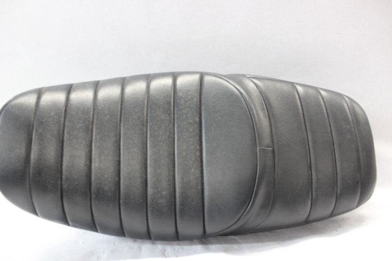DOUBLE SEAT ASSY CLEAN NO RIPS 77100-ME5-671 1983 HONDA NIGHTHAWK CB650SC