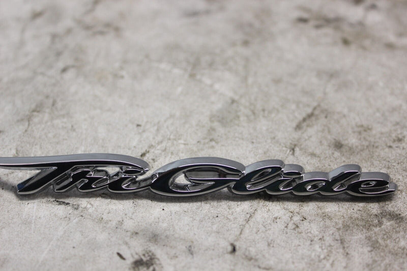 TRI-GLIDE NAMEPLATE CHROME 84027-11 2021 H-D TRI-GLIDE ULTRA