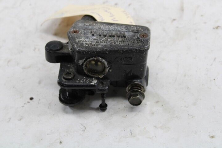 OEM Yamaha Motorcycle 1993 FJ 1200 Master Cylinder RIGHT 3HE-2583T-01-00