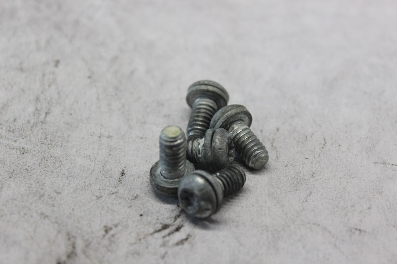 CLUTCH COVER SCREWS 5PCS 961 2000 H-D ELECTRAGLIDE FLHT