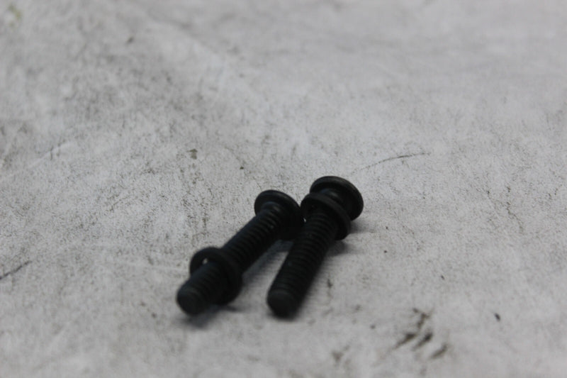 4132 FRONT MC HALF-CLAMP SCREW (2) 2000 H-D ELECTRAGLIDE FLHT