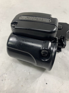 OEM Harley Davidson Front Brake Master Cylinder / Lever 2020 Roadglide 44985-10