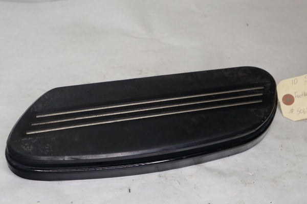 OEM Harley Davidson RIGHT Floorboard Gloss Black 2010 Streetglide Black 50683-04