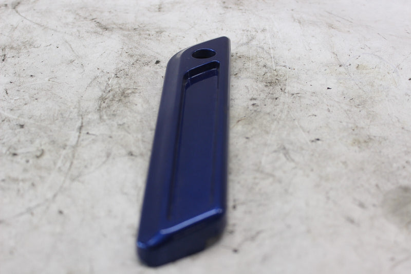 90200448 Saddlebag Faceplate ROYAL BLUE LEFT HARLEY DAVIDSON 90200983