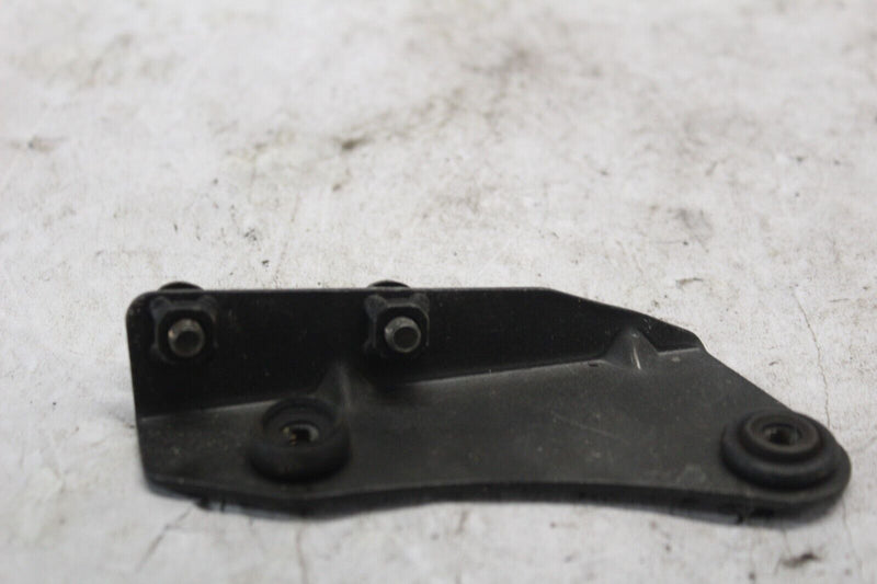 RIGHT IGNITION COIL BRACKET 11047-1929  2002 KAWASAKI ZX-6