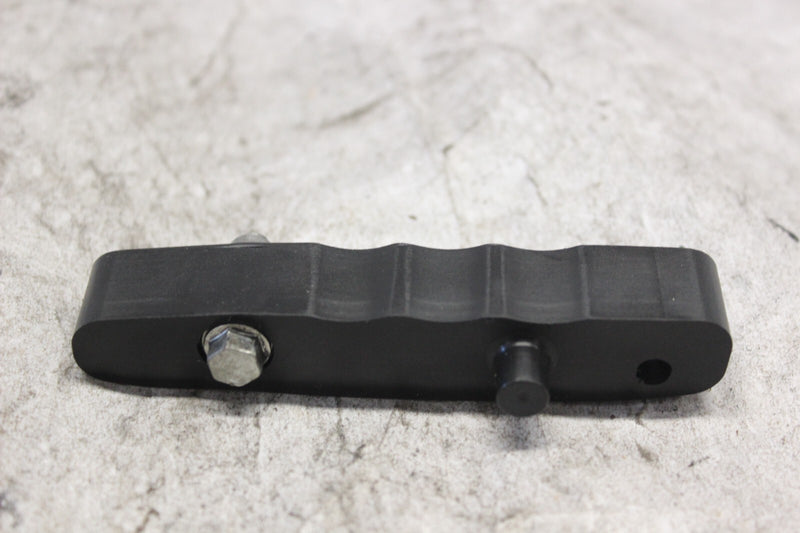 CRANKCASE CHAIN GUIDE 12053-1189 1986 KAWASAKI CONCOURS ZG1000