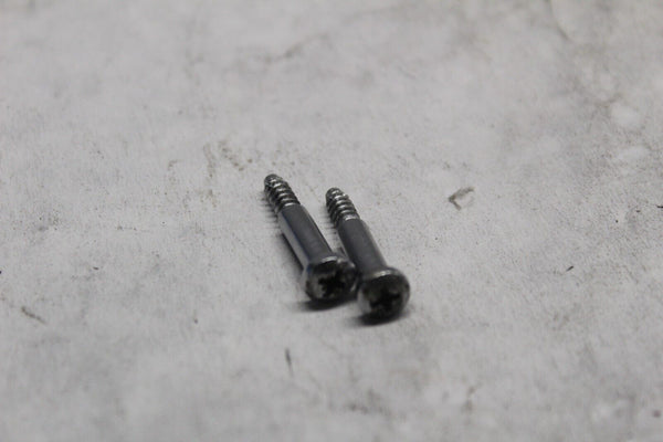 TAIL LAMP LENS SCREW 2PCS 68026-73 1997 H-D ELECTRAGLIDE FLHTCU-I