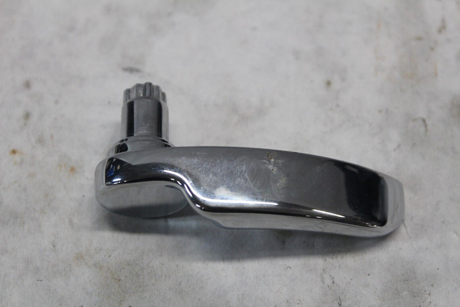 Saddlebag Handle Lid Lifter RIGHT HARLEY DAVIDSON 90200902