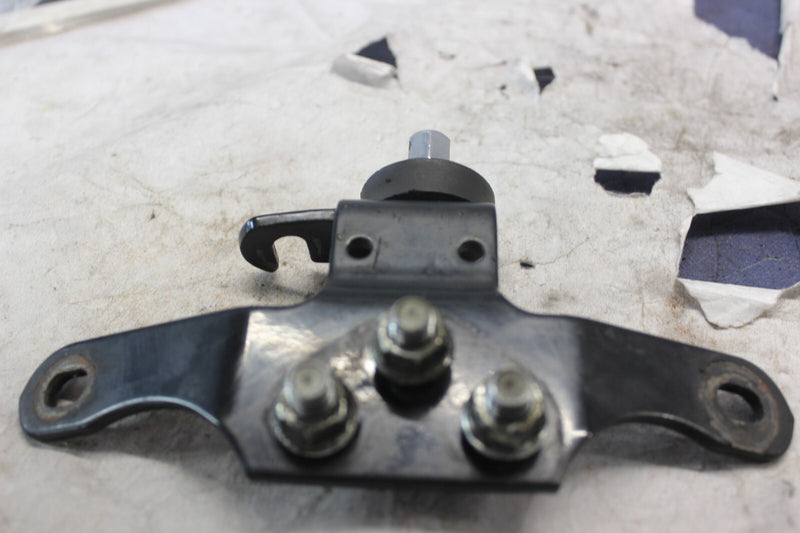 Top Engine Mount Bracket Harley Davidson 69136-00 2001 H-D SOFTAIL DUECE FXSTD
