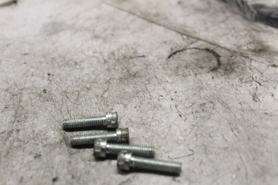 UPPER CLAMP BOLT 4PCS 3210A 1997 H-D ELECTRAGLIDE FLHTC-I