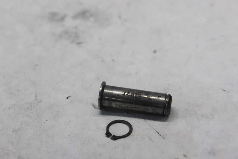 Hand Lever Pivot Pin 45032-82 2000 H-D ELECTRAGLIDE FLHT
