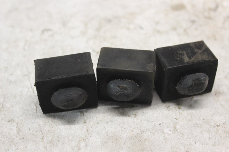 SEAT RUBBER DAMPER 3PCS 92075-156 1980 KAWASAKI KZ440LTD