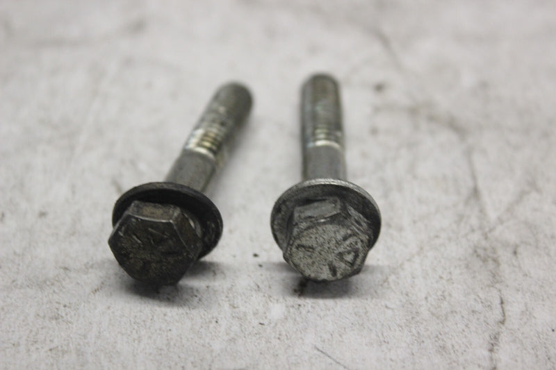INNER PRIMARY SIDE SCREWS (2) 2887WA 2000 H-D ELECTRAGLIDE FLHT