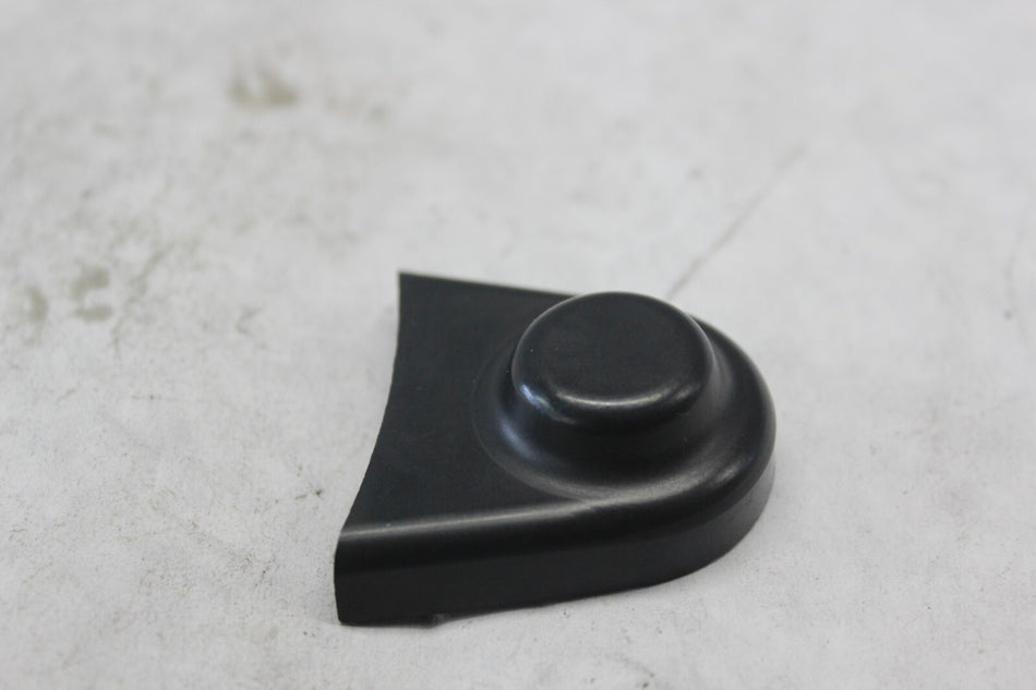 TANK BRACKET RUBBER BOOT LEFT 70999-08 2008 H-D ELECTRAGLIDE FLHT