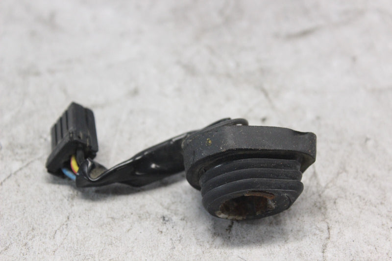 TAIL LAMP SOCKET ASSY 68832-99 2000 H-D ELECTRAGLIDE FLHT
