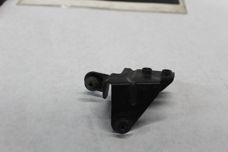 BRACKET, CENTER COWLING (LEFT)11047-1936  2002 KAWASAKI ZX-6
