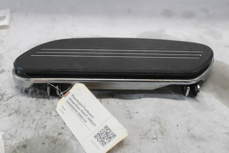 Floorboard Footboard Streamliner RIGHT HARLEY DAVIDSON 50683-04