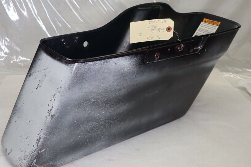 OEM Harley Davidson RIGHT Saddlebag Lower 2014 Streetglide 90200412