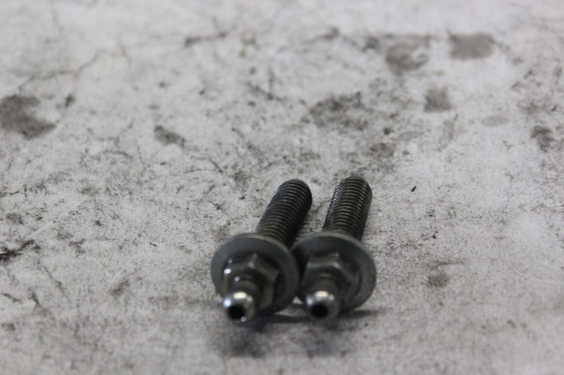 Air Cleaner Breather Bolts (2) 29465-08 2010 H-D ULTRA CLASSIC FLHTCU