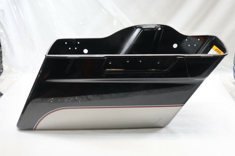 OEM Harley Davidson RIGHT Saddlebag Bottom 2009 Electraglide 90752-93