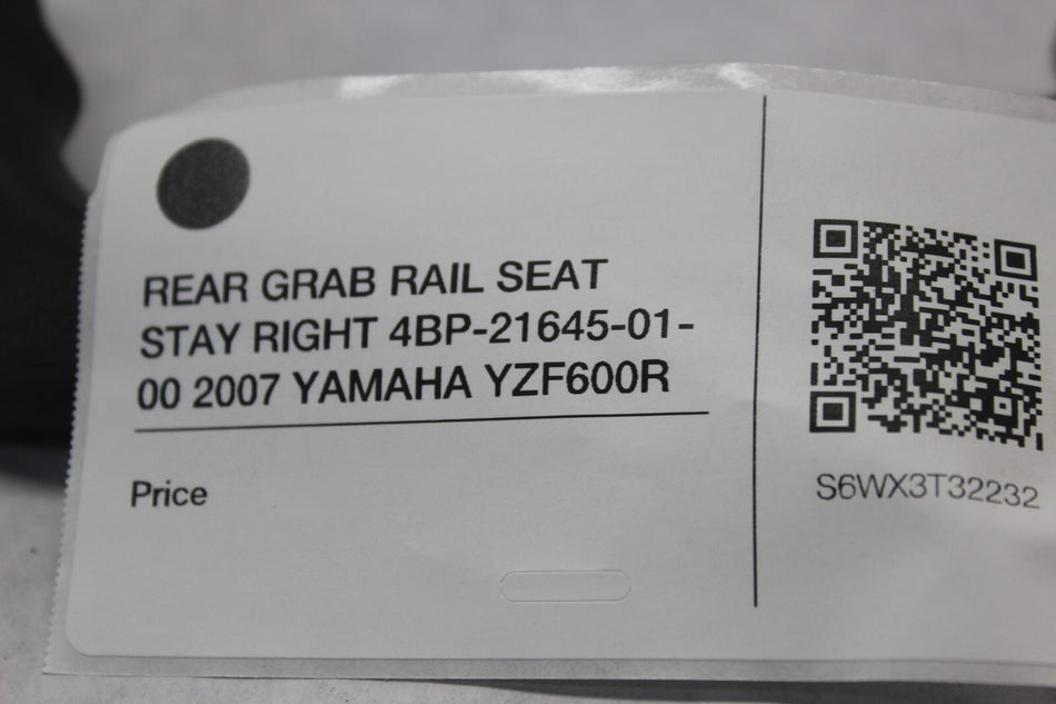 REAR GRAB RAIL SEAT STAY RIGHT 4BP-21645-01-00 2007 YAMAHA YZF600R