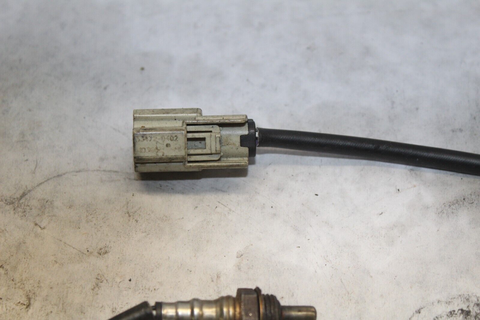 Harley O2 Sensor Replacement O2 Sensor FRONT Gray HARLEY DAVIDSON 27729-10 – Midwest Moto Parts