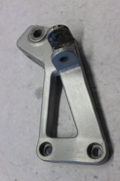 REAR LEFT STEP & MUFFLER STAY 35011-1293 1986 KAWASAKI ZG1000