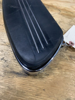 OEM Harley Davidson Streamliner Floorboard LEFT 50688-04 50689-04