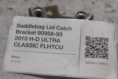 Saddlebag Lid Catch Bracket 90958-93 2010 H-D ULTRA CLASSIC FLHTCU