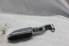 RIGHT PASSENGER FOOTPEG ASSY W/ SUPPORT CHROME 49015-04 2010 H-D ULTRA CLASSIC F