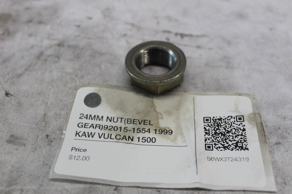24MM NUT (BEVEL GEAR) 92015-1554 1999 KAW VULCAN 1500