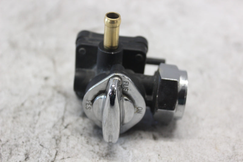 Fuel Valve Body #61338-94 2000 H-D ELECTRAGLIDE FLHT